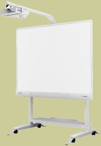 Interaktívna elektronická prezentačná tabuľa Panasonic UB-T880 s inštalovaným projektorom
